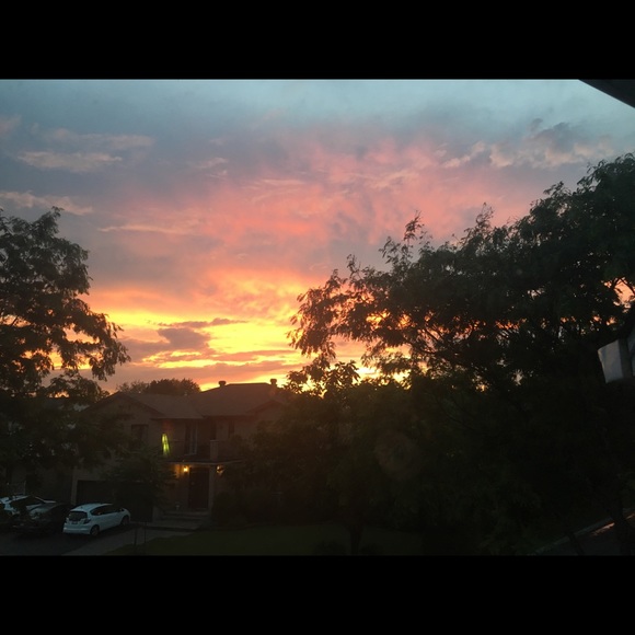 Meet your Posher, Stephanie - Picture 1 of 1